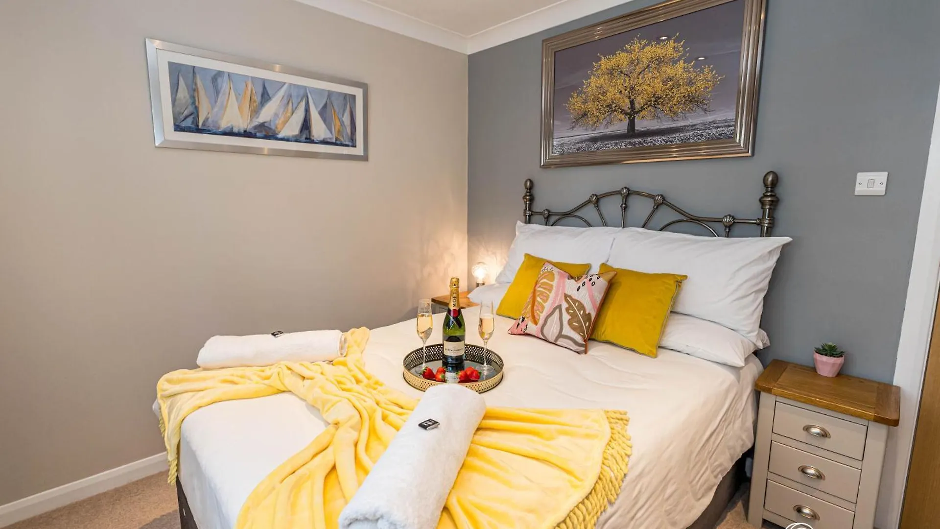 Owl Corner By Grandeur Property Saint Leonards United Kingdom