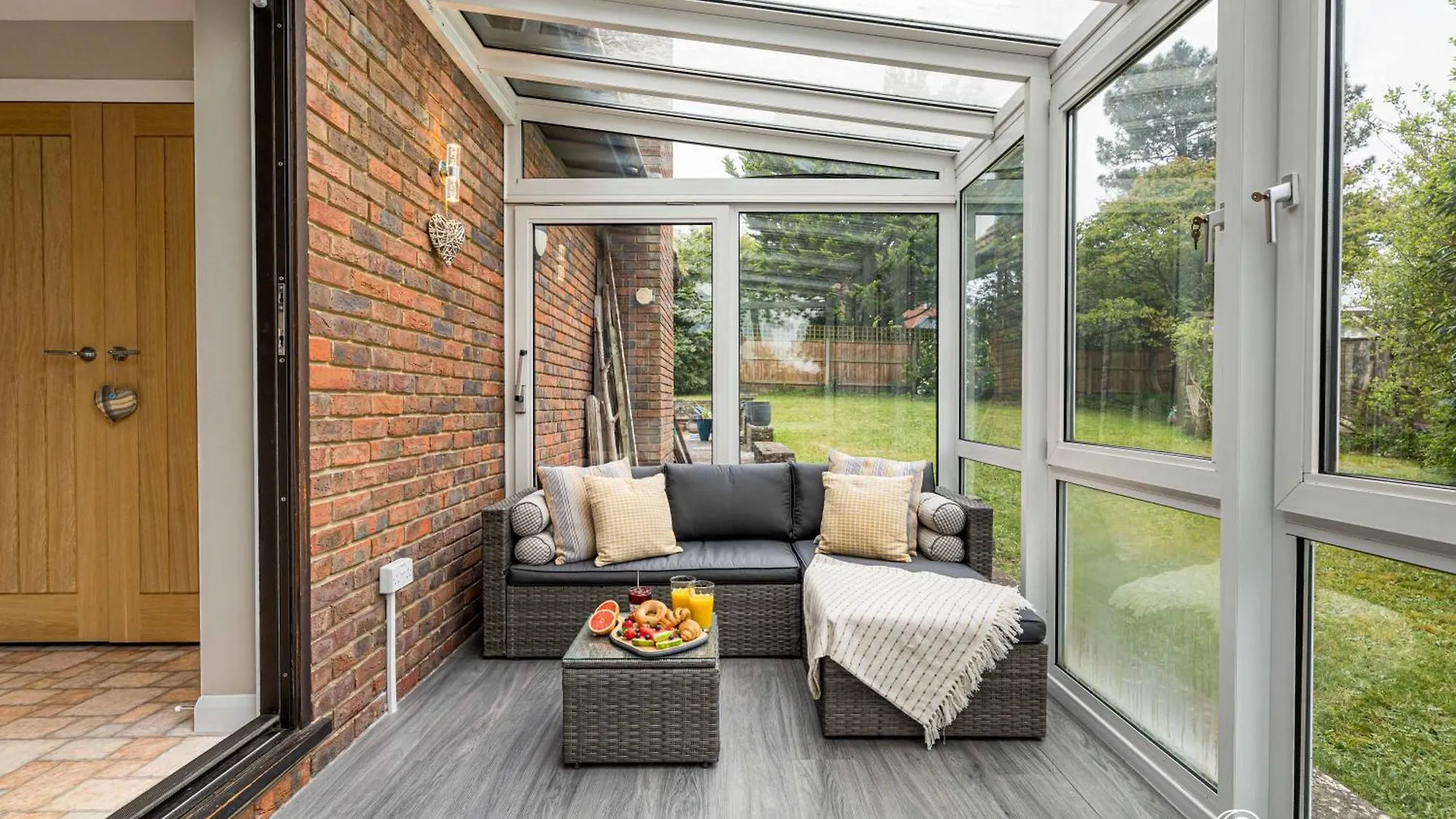 Owl Corner By Grandeur Property Saint Leonards